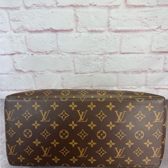 Louis Vuitton Brown Grand Palais Monogram Handbag - Picture 5 of 16